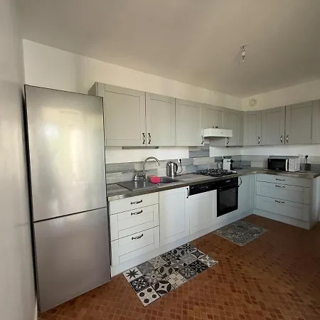 Apartment T3 - Arenes De